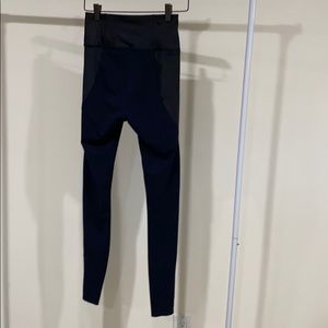 NWOT ADAY Throw It Higher Leggings Blue NWOT